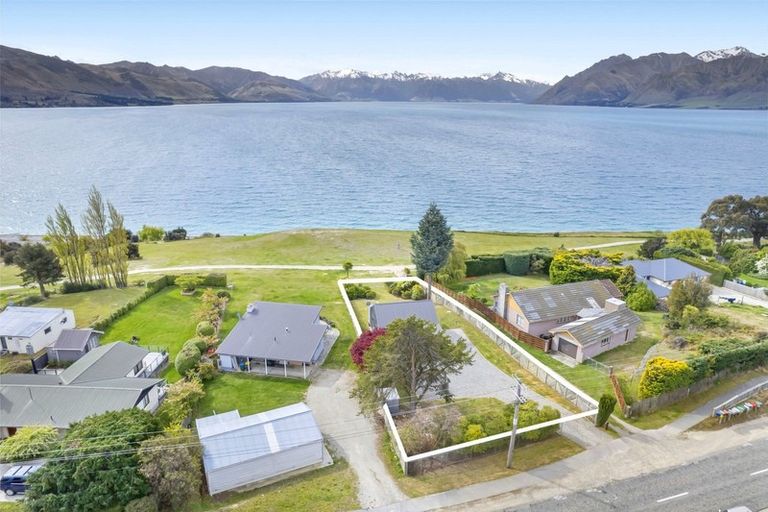 Photo of property in 266 Lakeview Terrace, Lake Hawea, Wanaka, 9382