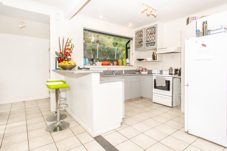 Photo of property in 67 Seddon Crescent, Whataupoko, Gisborne, 4010