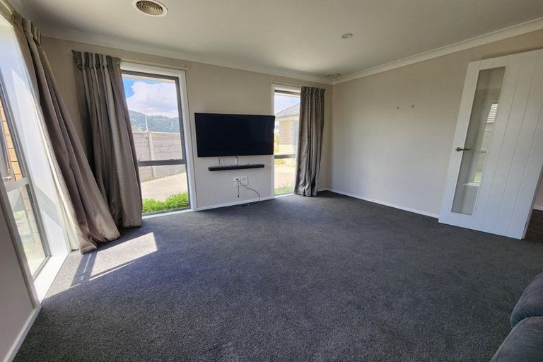 Photo of property in 14 Filmer Crescent, Wallaceville, Upper Hutt, 5018
