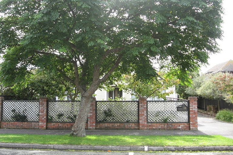 Photo of property in 15 Copeland Street, Hutt Central, Lower Hutt, 5011