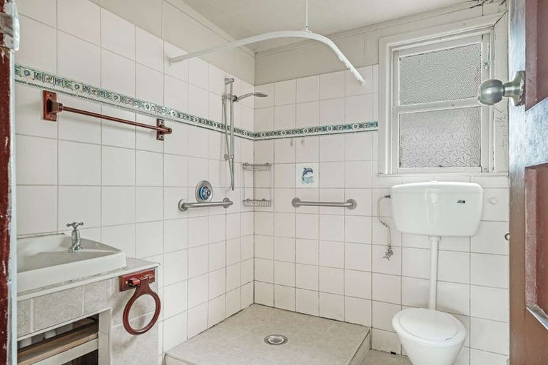 Photo of property in 560 Waiapu Road, Tolaga Bay, 4077