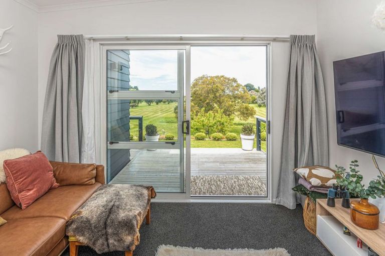 Photo of property in 5 Toi Street, Tawhero, Whanganui, 4501