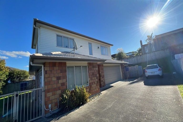Photo of property in 8 Jomard Terrace, Northcross, Auckland, 0632