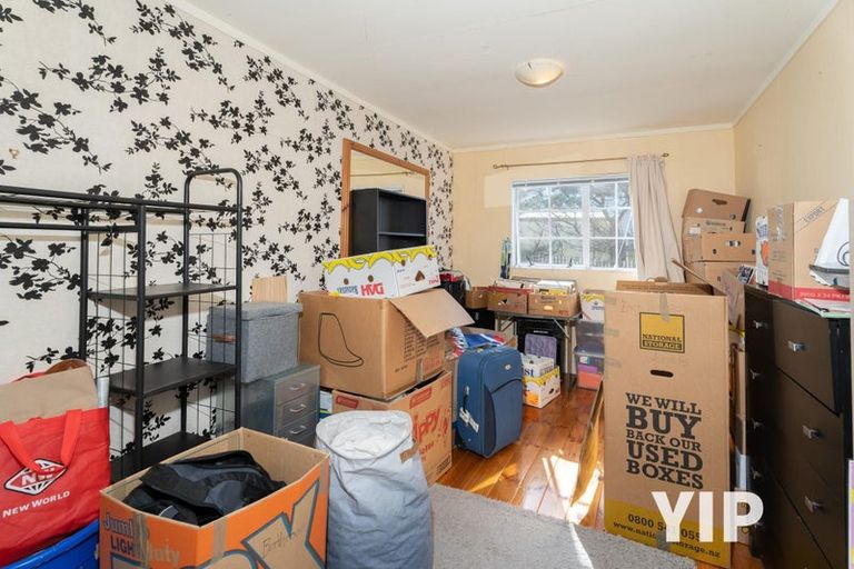 Photo of property in 4a Sunhaven Drive, Newlands, Wellington, 6037