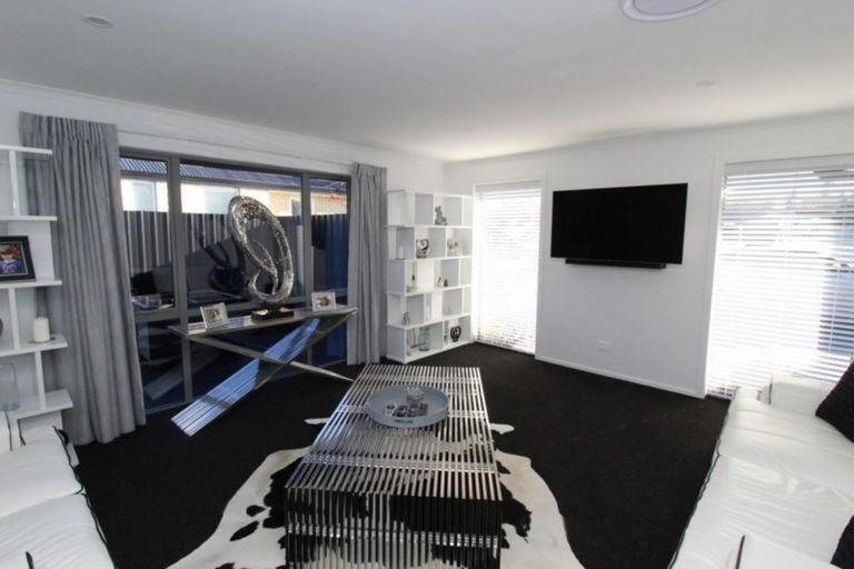 Photo of property in 18 Eric Batchelor Place, Waimate, 7924