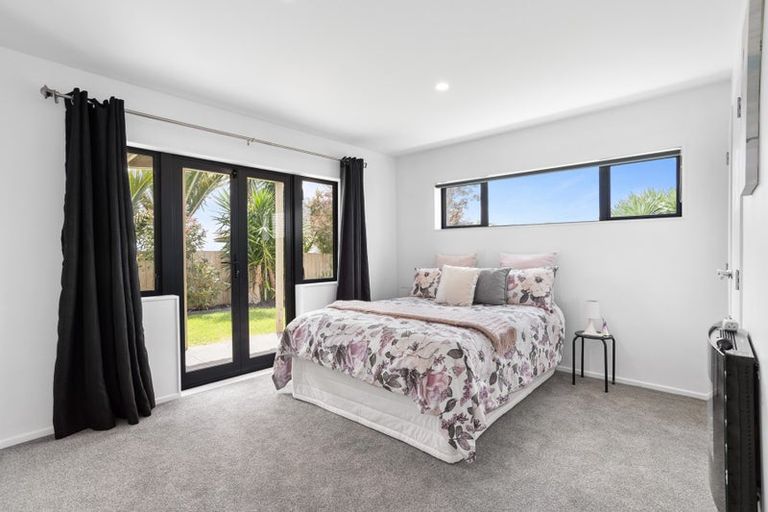 Photo of property in 105 Alec Craig Way, Gulf Harbour, Whangaparaoa, 0930
