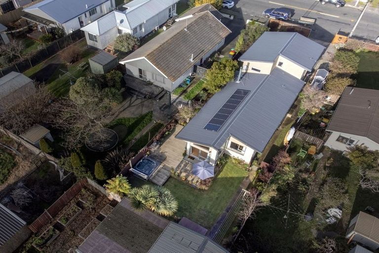 Photo of property in 56 Effingham Street, North New Brighton, Christchurch, 8083
