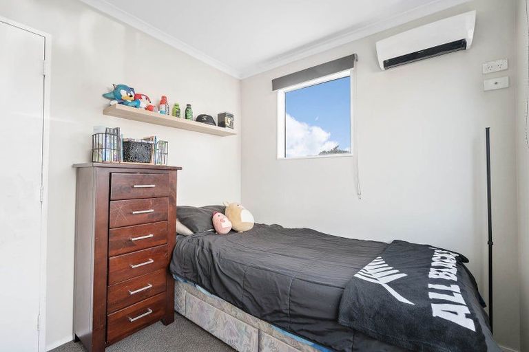 Photo of property in 4 Conclusion Street, Ascot Park, Porirua, 5024