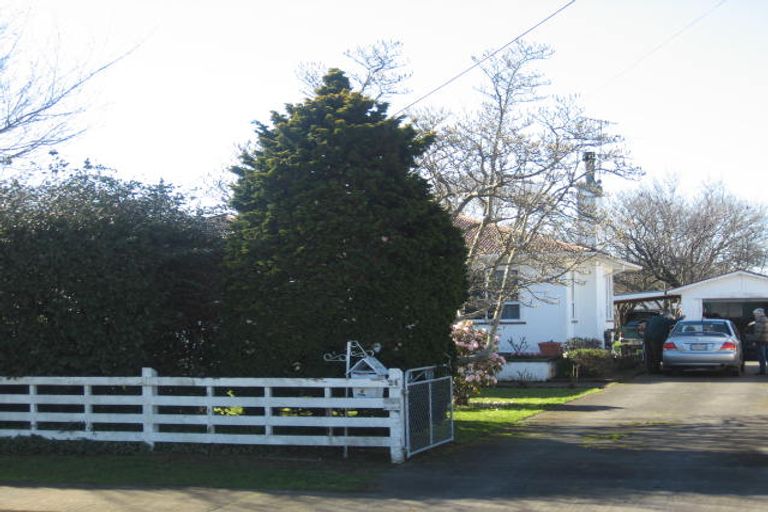 Photo of property in 24 Costley Street, Carterton, 5713