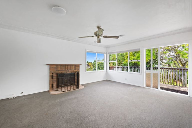 Photo of property in 21 Patons Road, Howick, Auckland, 2014