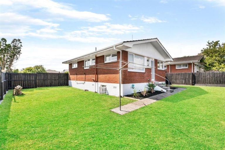 Photo of property in 3/8 Russell Road, Manurewa, Auckland, 2102