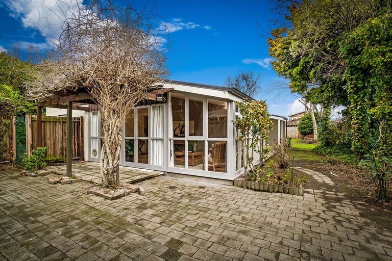 Photo of property in 101b Yaldhurst Road, Sockburn, Christchurch, 8042