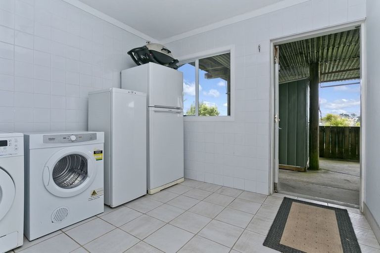 Photo of property in 154 Oaktree Avenue, Browns Bay, Auckland, 0630