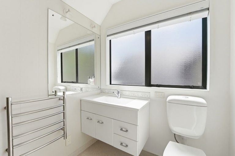 Photo of property in 5b Putiki Drive, Durie Hill, Whanganui, 4500