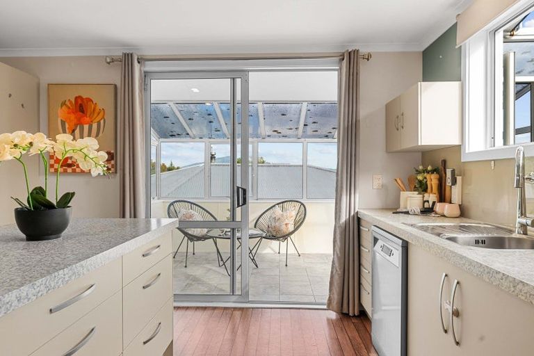 Photo of property in 17 Awatea Terrace, Lynmore, Rotorua, 3010