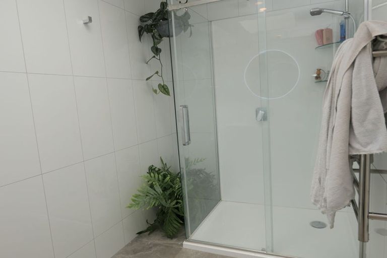 Photo of property in 31 Penryn Drive, Camborne, Porirua, 5026