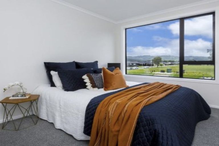 Photo of property in 38 Dahl Drive, Wallaceville, Upper Hutt, 5018