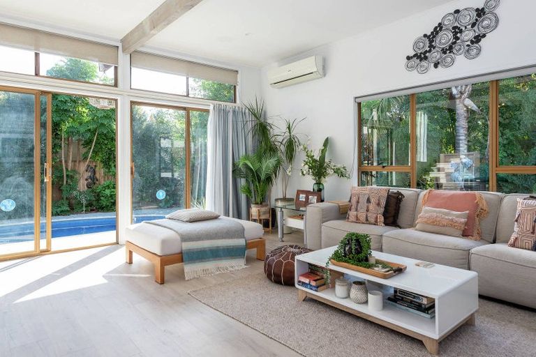 Photo of property in 49 Union Road, Howick, Auckland, 2014