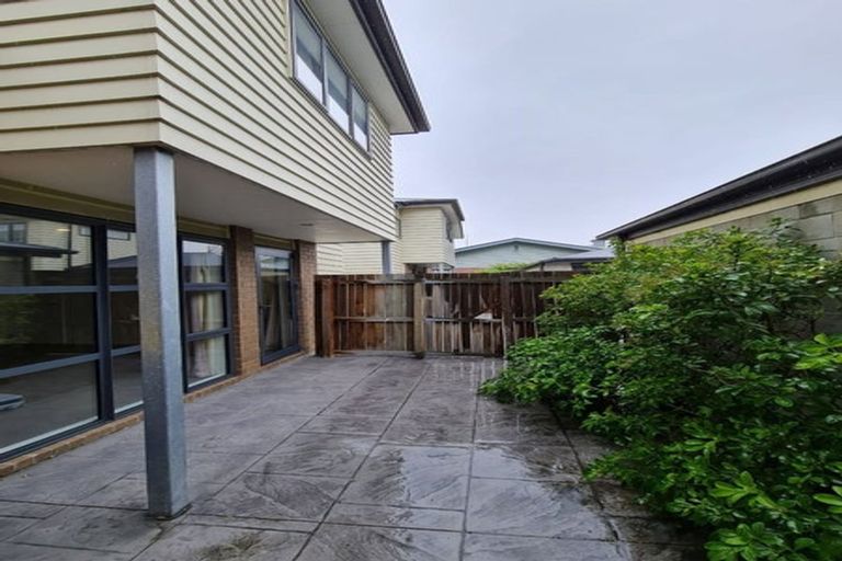 Photo of property in 300 Riccarton Road, Upper Riccarton, Christchurch, 8041