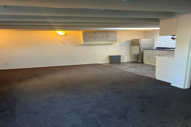 Photo of property in 2a Coniston Avenue, Te Atatu South, Auckland, 0610