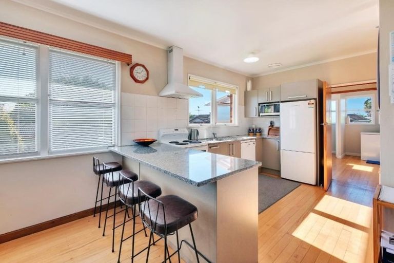 Photo of property in 69 Willis Road, Papakura, 2110