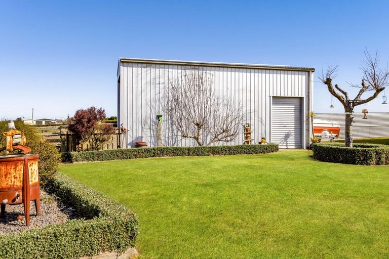 Photo of property in 325 Matangara Road, Hawera, 4672