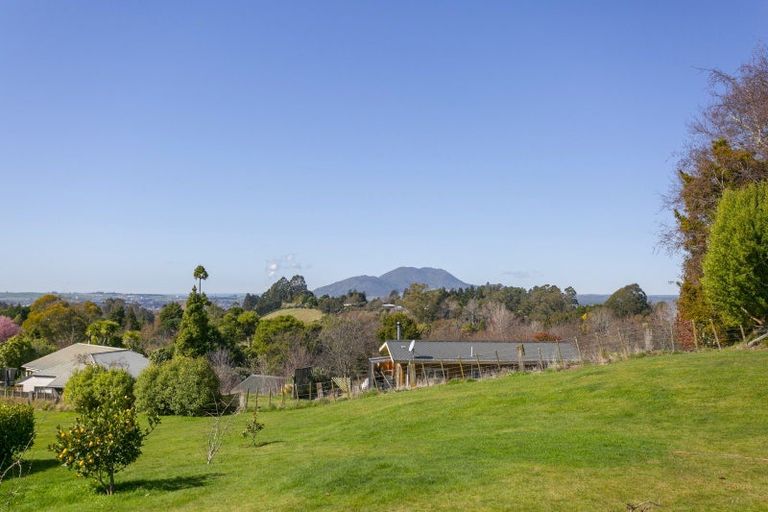 Photo of property in 18 Glen Mohr, Acacia Bay, Taupo, 3385