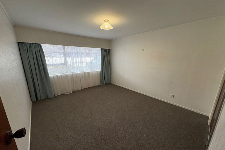Photo of property in 1/16 Regent Street, Papatoetoe, Auckland, 2025