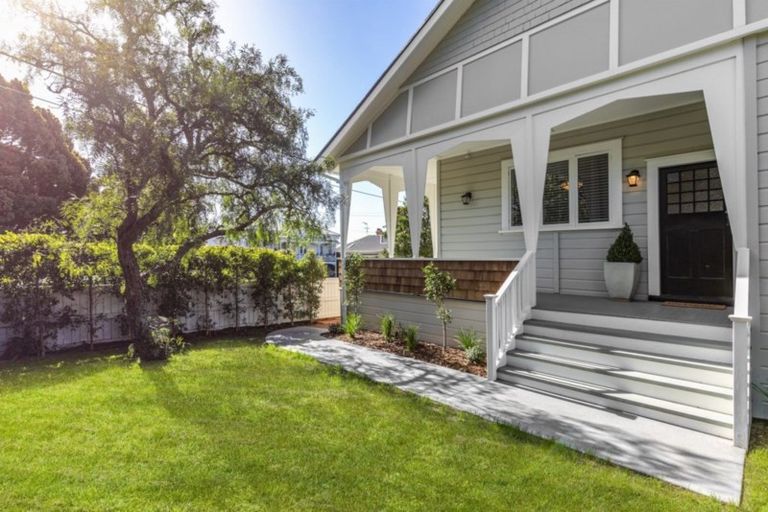 Photo of property in 39 Allenby Avenue, Devonport, Auckland, 0624