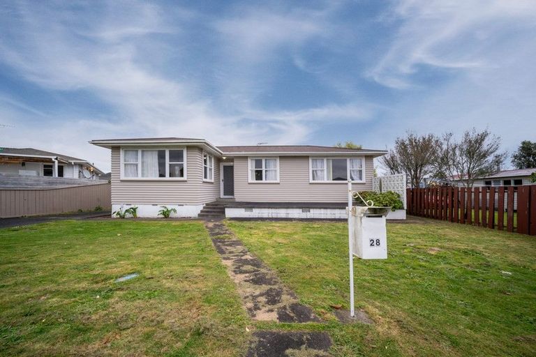 Photo of property in 28 Brightwell Street, Papakura, 2110