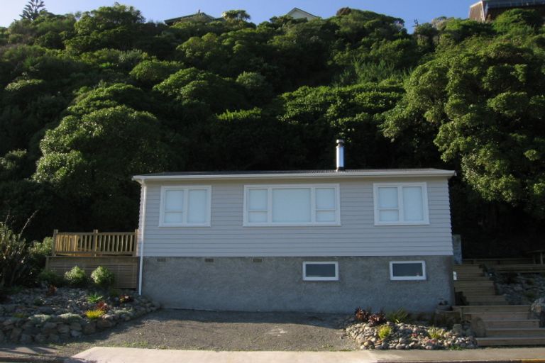 Photo of property in 75 Moana Road, Plimmerton, Porirua, 5026