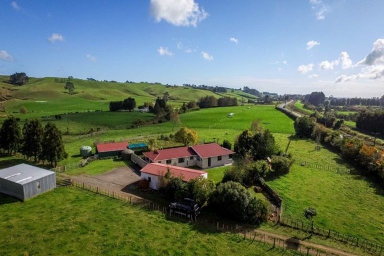 Photo of property in 1024 Mountain Road, Waiongana, Inglewood, 4389