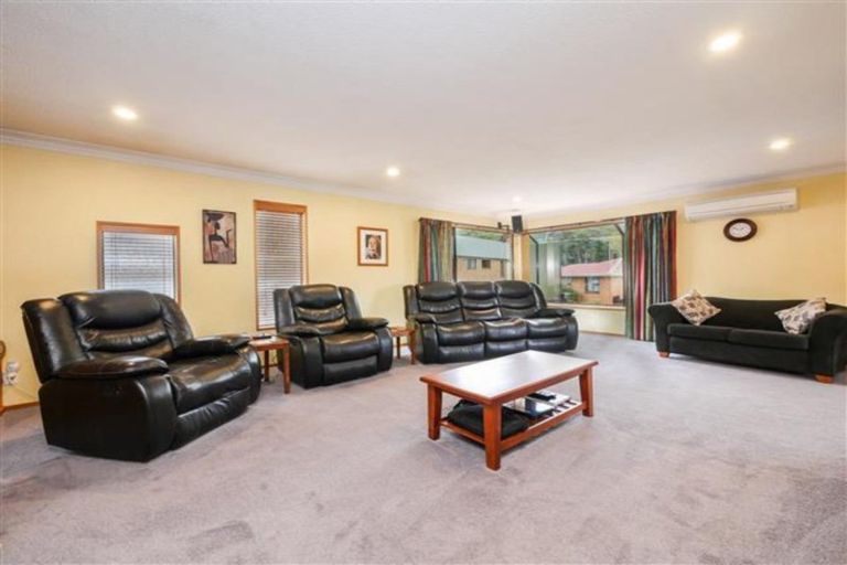 Photo of property in 11 Colquhoun Street, Glenross, Dunedin, 9011