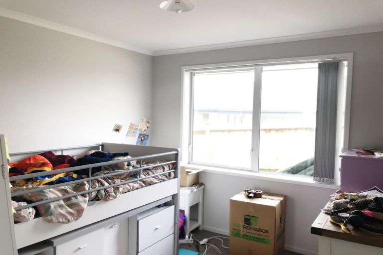 Photo of property in 19 Pyne Crescent, Pokeno, 2402