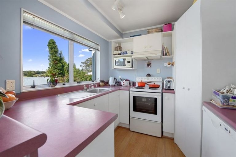 Photo of property in 5 Titiro Way, Welcome Bay, Tauranga, 3112