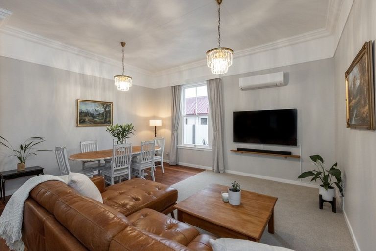 Photo of property in 402 Avenue Road West, Hastings, 4122