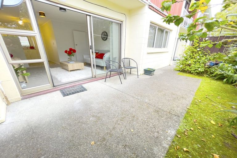 Photo of property in 4/773 Beach Road, Browns Bay, Auckland, 0630