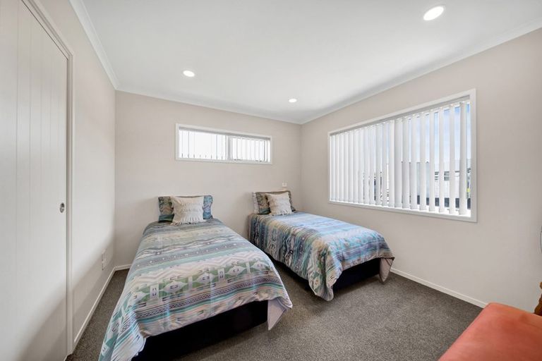 Photo of property in 5 Condor Crescent, Waiwhakaiho, New Plymouth, 4312