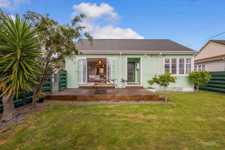 Photo of property in 1/20 Rata, Naenae, Lower Hutt, 5011