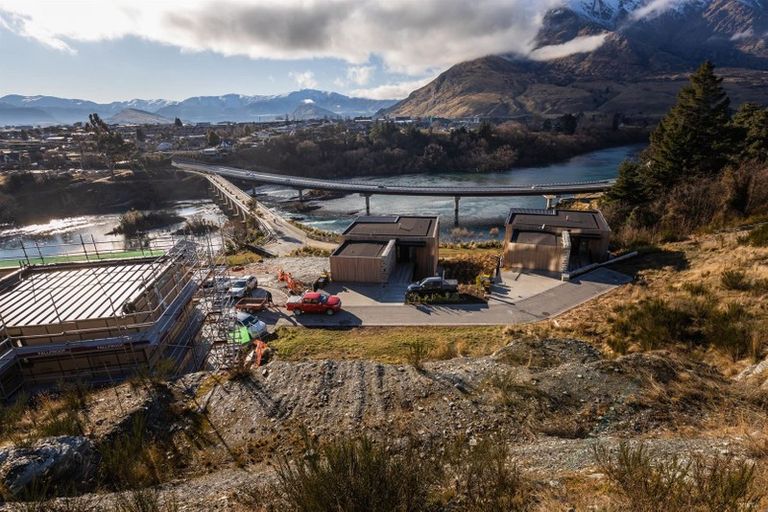 Photo of property in 12 Old Homestead Place, Kawarau Falls, Queenstown, 9300