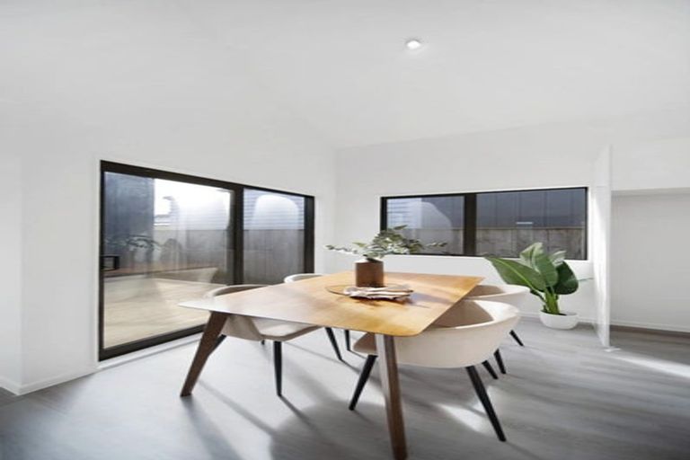 Photo of property in 9 Taiaha Street, Papakura, 2110