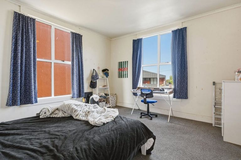 Photo of property in 66 Royal Terrace, Dunedin Central, Dunedin, 9016