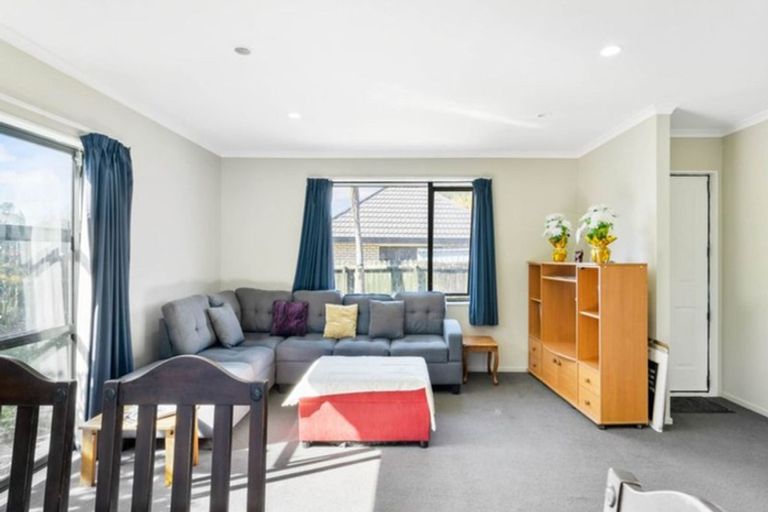 Photo of property in 45 Robert Ross Place, Clendon Park, Auckland, 2103