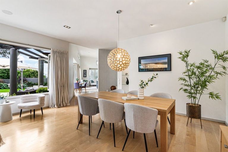 Photo of property in 2/2 Clifton Road, Hauraki, Auckland, 0622