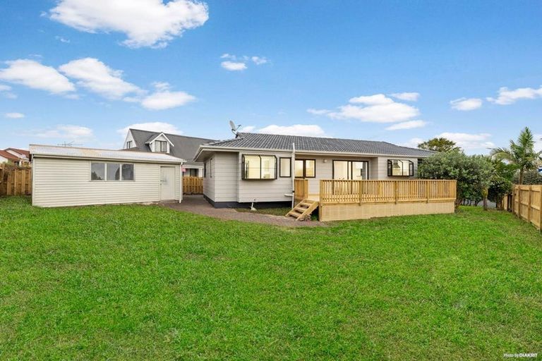 Photo of property in 61 Charntay Avenue, Clover Park, Auckland, 2019