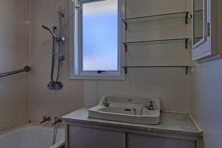 Photo of property in 64 Mould Street, Waitara, 4320