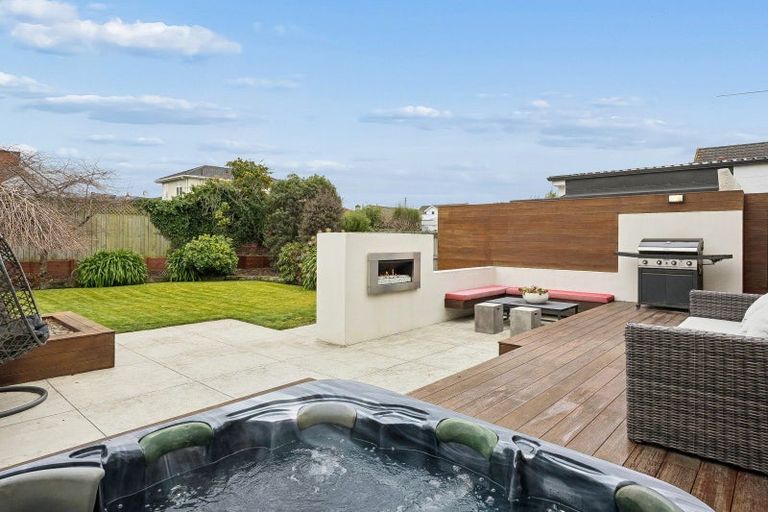 Photo of property in 17 Wilson Avenue, Saint Clair, Dunedin, 9012