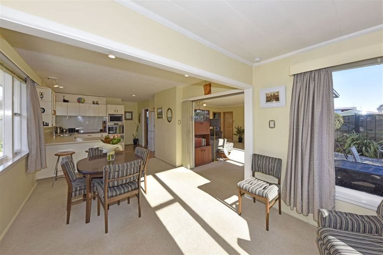 Photo of property in 12 Aileen Place, Upper Riccarton, Christchurch, 8041