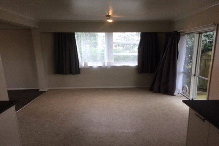 Photo of property in 13a Ribblesdale Road, Henderson, Auckland, 0612