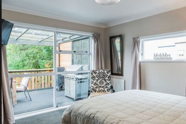 Photo of property in 9 Aorangi Road, Paraparaumu, 5032